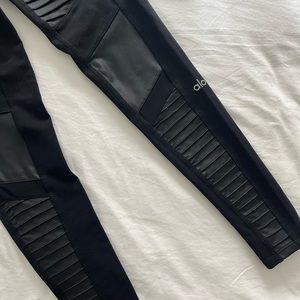 Alo High-Waist Moto Legging